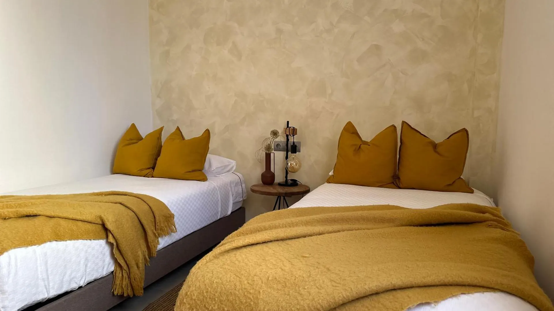 Charming 2 Bed Apartment In Quartiers Marbella Estepona 0*,  Spain