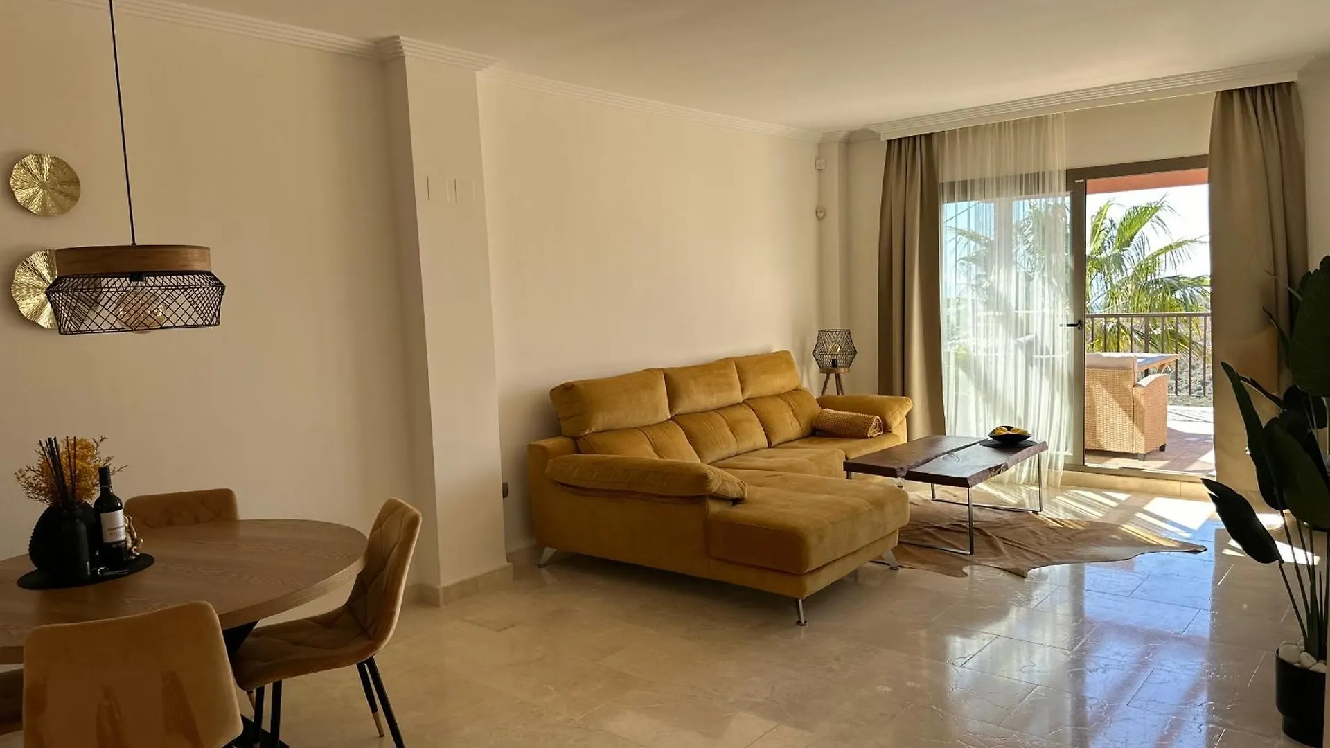 Charming 2 Bed Apartment In Quartiers Marbella Estepona