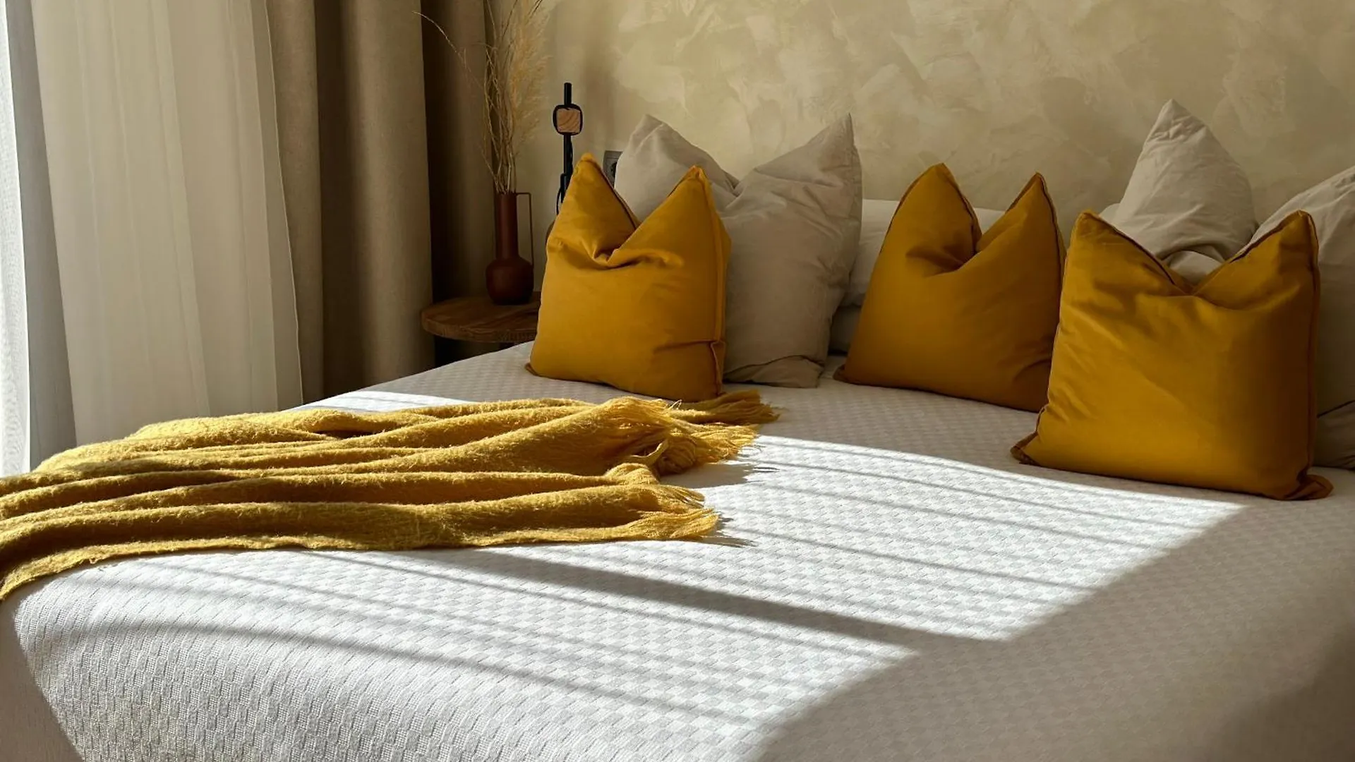 Charming 2 Bed Apartment In Quartiers Marbella Estepona 0*,