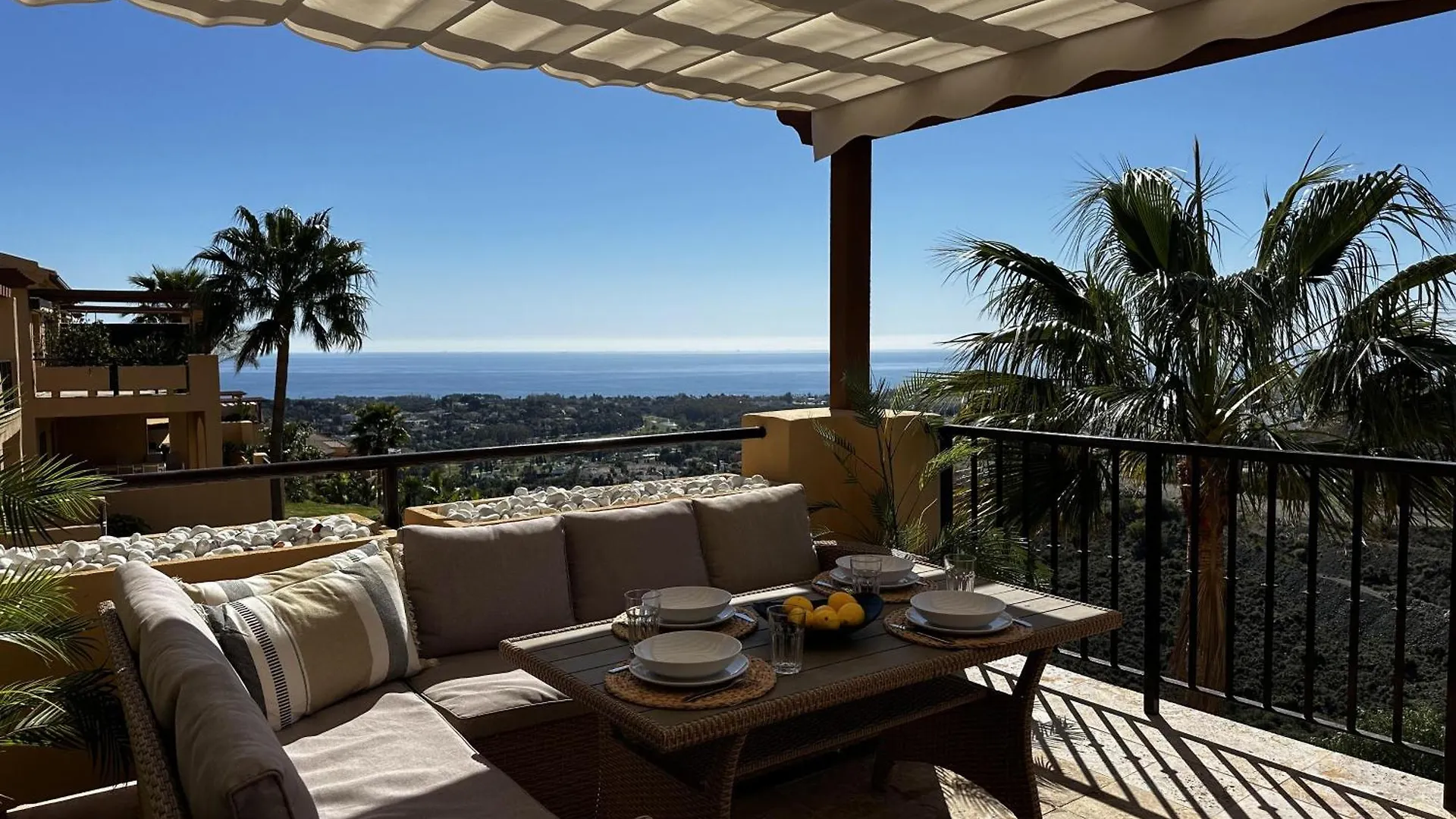 Charming 2 Bed Apartment In Quartiers Marbella Estepona 0*,